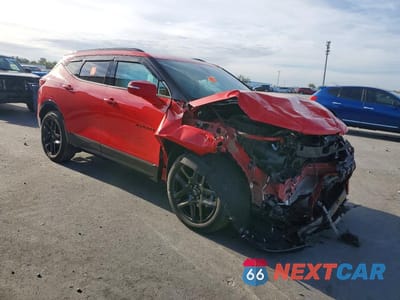 Czwarte zdjęcie samochodu z boku: 2024 CHEVROLET BLAZER RS VIN:3GNKBERS7RS133730 - miniatura