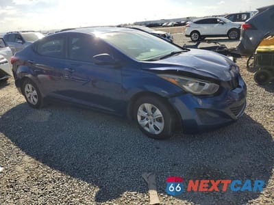 Czwarte zdjęcie samochodu z boku: 2016 HYUNDAI ELANTRA SE VIN:5NPDH4AE1GH703504 - miniatura