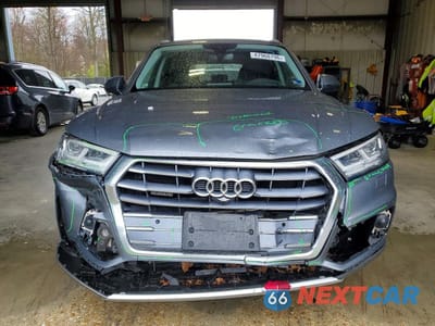 Piąte zdjęcie samochodu w środku: 2019 AUDI Q5 PRESTIGE VIN:WA1CNAFY2K2055889 - miniatura