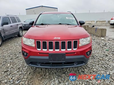 Piąte zdjęcie samochodu w środku: 2011 JEEP COMPASS SPORT VIN:1J4NF1FBXBD134183 - miniatura