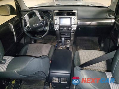 Zdjęcie 8 z 12 samochodu: 2018 TOYOTA 4RUNNER SR5 VIN:JTEBU5JR2J5524144 - miniatura