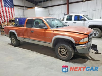 Czwarte zdjęcie samochodu z boku: 2000 DODGE DAKOTA VIN:1B7GG22N4YS738415 - miniatura