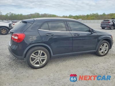 Trzecie zdjęcie samochodu z tyłu: 2017 MERCEDES-BENZ GLA 250 VIN:WDCTG4EB5HJ348421 - miniatura