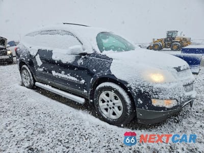 Czwarte zdjęcie samochodu z boku: 2009 CHEVROLET TRAVERSE LS VIN:1GNEV13D69S169749 - miniatura