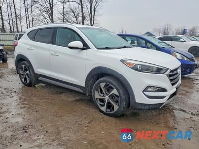 Czwarte zdjęcie samochodu z boku: 2017 HYUNDAI TUCSON SPORT VIN:KM8J3CA21HU371794 - miniatura