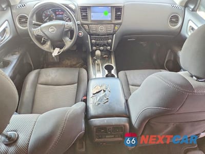 Zdjęcie 8 z 13 samochodu: 2019 NISSAN PATHFINDER SV VIN:5N1DR2MN1KC620295 - miniatura