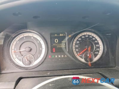 Zdjęcie 9 z 12 samochodu: 2019 RAM 1500 CLASSIC TRADESMAN VIN:3C6JR6DT9KG505171 - miniatura