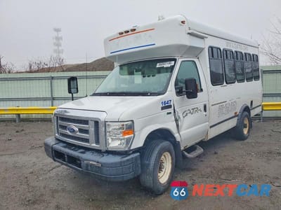 Drugie zdjęcie samochodu z przodu: 2016 FORD ECONOLINE E350 SUPER DUTY CUTAWAY VAN VIN:1FDEE3FL5GDC05130 - miniatura
