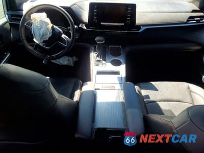 Zdjęcie 8 z 13 samochodu: 2024 TOYOTA SIENNA XSE 7-PASSENGER VIN:5TDXRKEC4RS198739 - miniatura