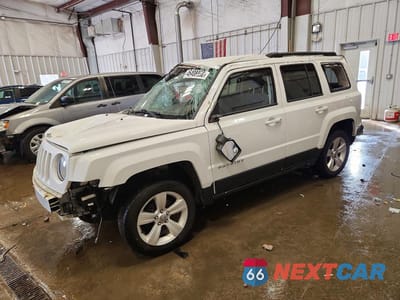 2015 JEEP PATRIOT LATITUDE 1C4NJRFB5FD244292 - główne zdjęcie licytacji z USA - miniatura