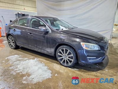 Czwarte zdjęcie samochodu z boku: 2014 VOLVO S60 VIN:YV1902FH6E2285180 - miniatura