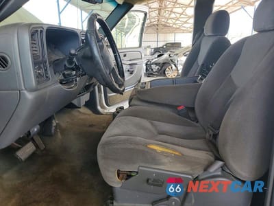 Zdjęcie 7 z 12 samochodu: 2004 GMC NEW SIERRA C1500 VIN:2GTEC19T341151862 - miniatura