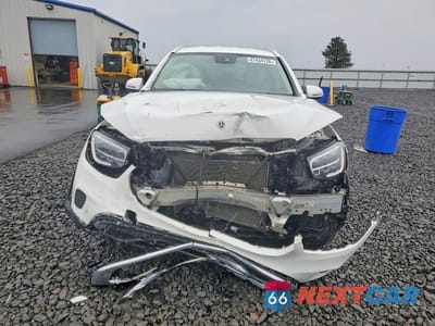 Piąte zdjęcie samochodu w środku: 2021 MERCEDES-BENZ GLC 300 4MATIC VIN:W1N0G8EB1MF918775 - miniatura