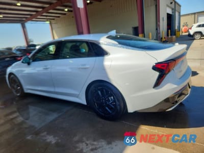 Drugie zdjęcie samochodu z przodu: 2025 KIA K5 LXS VIN:KNAG24J78S5358901 - miniatura