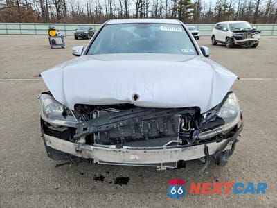 Piąte zdjęcie samochodu w środku: 2013 MERCEDES-BENZ C 300 4MATIC VIN:WDDGF8AB4DA884784 - miniatura