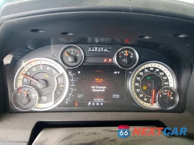 Zdjęcie 9 z 12 samochodu: 2017 RAM 2500 LARAMIE VIN:3C6UR5NL0HG587239 - miniatura