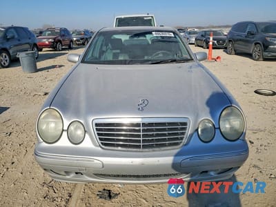Piąte zdjęcie samochodu w środku: 2000 MERCEDES-BENZ E 320 VIN:WDBJF65JXYB149733 - miniatura