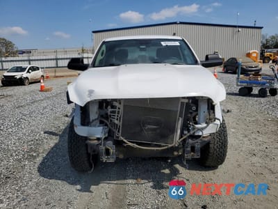 Piąte zdjęcie samochodu w środku: 2022 RAM 1500 CLASSIC TRADESMAN VIN:1C6RR7ST1NS190097 - miniatura