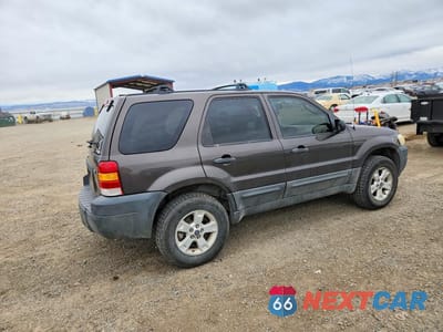 Trzecie zdjęcie samochodu z tyłu: 2007 FORD ESCAPE XLT VIN:1FMYU93107KA38600 - miniatura