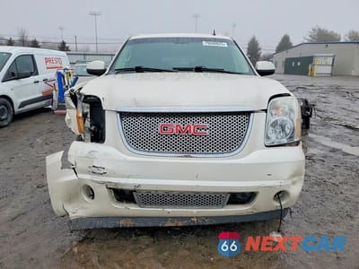 Piąte zdjęcie samochodu w środku: 2012 GMC YUKON XL DENALI VIN:1GKS2MEF1CR247104 - miniatura