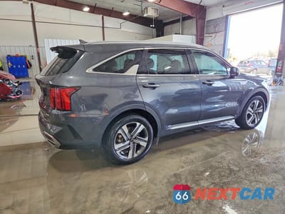 Trzecie zdjęcie samochodu z tyłu: 2023 KIA SORENTO HYBRID SX PRESTIGE VIN:KNDRKDLG4P5181537 - miniatura
