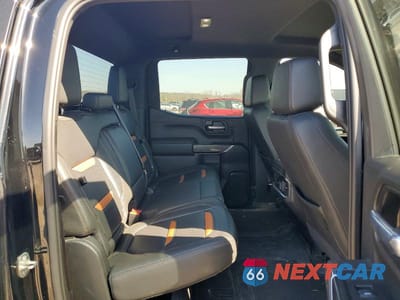 Zdjęcie 10 z 12 samochodu: 2021 GMC SIERRA K1500 AT4 VIN:3GTU9EET6MG431225 - miniatura