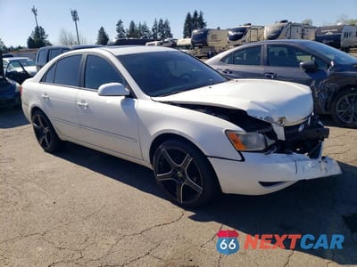 Czwarte zdjęcie samochodu z boku: 2008 HYUNDAI SONATA GLS VIN:5NPET46C48H304257 - miniatura