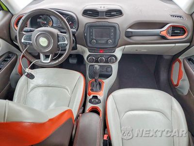 Zdjęcie 8 z 11 samochodu: 2017 JEEP RENEGADE LIMITED VIN:ZACCJADB5HPF24083 - miniatura