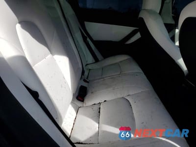 Zdjęcie 10 z 11 samochodu: 2019 TESLA MODEL 3 VIN:5YJ3E1EB2KF367355 - miniatura