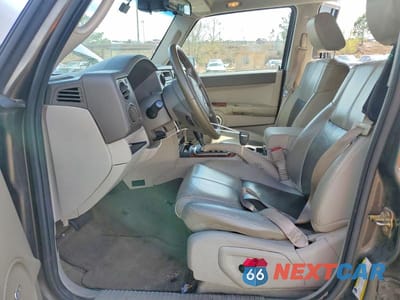 Zdjęcie 7 z 12 samochodu: 2006 JEEP COMMANDER LIMITED VIN:1J8HH58N36C349355 - miniatura