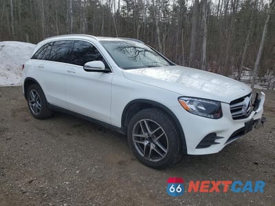Czwarte zdjęcie samochodu z boku: 2017 MERCEDES-BENZ GLC 300 4MATIC VIN:WDC0G4KB3HF167828 - miniatura