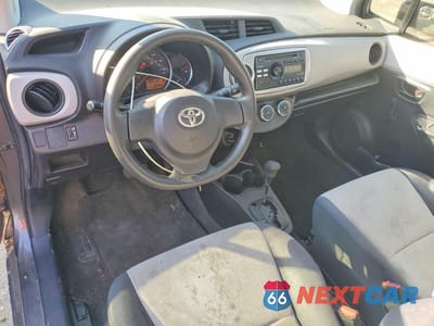 Zdjęcie 8 z 12 samochodu: 2013 TOYOTA YARIS 3-DOOR L VIN:JTDJTUD31DD571745 - miniatura