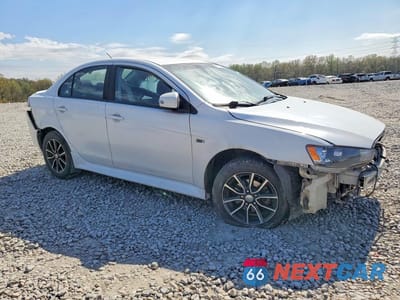 Czwarte zdjęcie samochodu z boku: 2017 MITSUBISHI LANCER ES VIN:JA32U2FU2HU008624 - miniatura