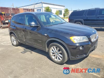 Czwarte zdjęcie samochodu z boku: 2014 BMW X3 XDRIVE28I VIN:5UXWX9C52E0D17966 - miniatura