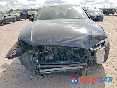 Piąte zdjęcie samochodu w środku: 2017 AUDI A3 PREMIUM VIN:WAUAUGFFXH1039520 - miniatura