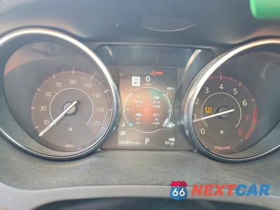Zdjęcie 9 z 13 samochodu: 2020 JAGUAR E-PACE VIN:SADFK2FX9L1011117 - miniatura