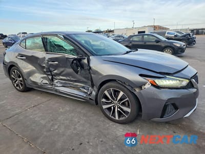 Czwarte zdjęcie samochodu z boku: 2020 NISSAN MAXIMA 3.5 SV VIN:1N4AA6CV5LC360479 - miniatura