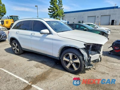 Czwarte zdjęcie samochodu z boku: 2016 MERCEDES-BENZ GLC 300 VIN:WDC0G4JB4GF062876 - miniatura