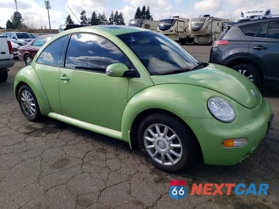 Czwarte zdjęcie samochodu z boku: 2005 VOLKSWAGEN NEW BEETLE GLS TDI VIN:3VWCR31C95M402629 - miniatura