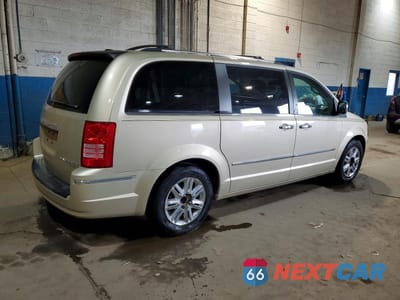 Trzecie zdjęcie samochodu z tyłu: 2010 CHRYSLER TOWN & COUNTRY LIMITED VIN:2A4RR7DXXAR457283 - miniatura