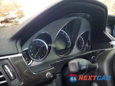 Zdjęcie 9 z 11 samochodu: 2010 MERCEDES-BENZ E 350 VIN:WDDHF5GB3AA228422 - miniatura