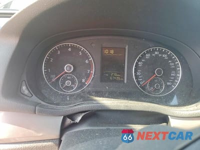 Zdjęcie 9 z 12 samochodu: 2015 VOLKSWAGEN PASSAT S VIN:1VWAS7A39FC114017 - miniatura