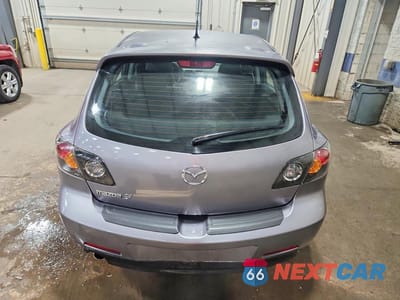 Zdjęcie 6 z 12 samochodu: 2006 MAZDA 3 HATCHBACK VIN:JM1BK343561490527 - miniatura
