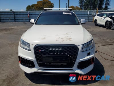 Piąte zdjęcie samochodu w środku: 2014 AUDI SQ5 PREMIUM PLUS VIN:WA1CGAFP9EA129613 - miniatura