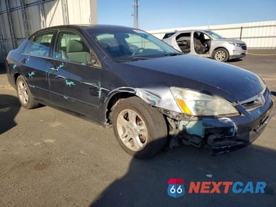 Czwarte zdjęcie samochodu z boku: 2007 HONDA ACCORD EX VIN:1HGCM56777A038799 - miniatura