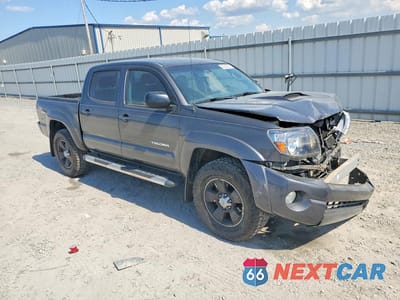 Czwarte zdjęcie samochodu z boku: 2011 TOYOTA TACOMA PRERUNNER V6 VIN:3TMJU4GN3BM120408 - miniatura