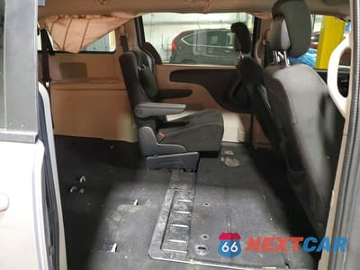 Zdjęcie 11 z 14 samochodu: 2016 DODGE GRAND CARAVAN SXT VIN:2C4RDGCG3GR361090 - miniatura