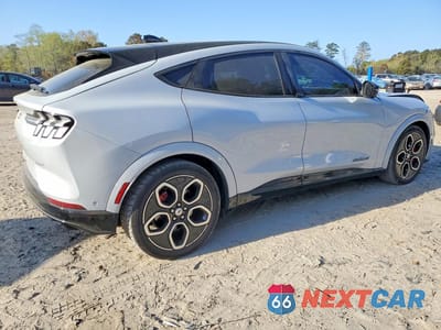 Trzecie zdjęcie samochodu z tyłu: 2022 FORD MUSTANG MACH-E GT VIN:3FMTK4SE5NMA14869 - miniatura