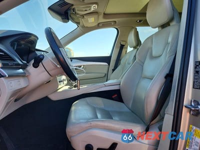 Zdjęcie 7 z 12 samochodu: 2016 VOLVO XC90 T5 VIN:YV4102XK4G1058959 - miniatura