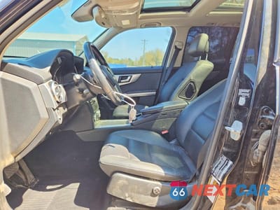Zdjęcie 7 z 12 samochodu: 2015 MERCEDES-BENZ GLK 350 VIN:WDCGG5HB8FG428695 - miniatura